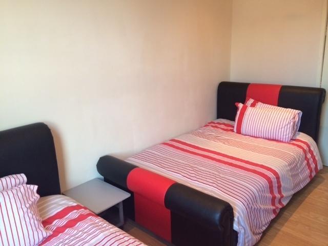 Nite Inn Bed & Breakfast Leeds  Room photo